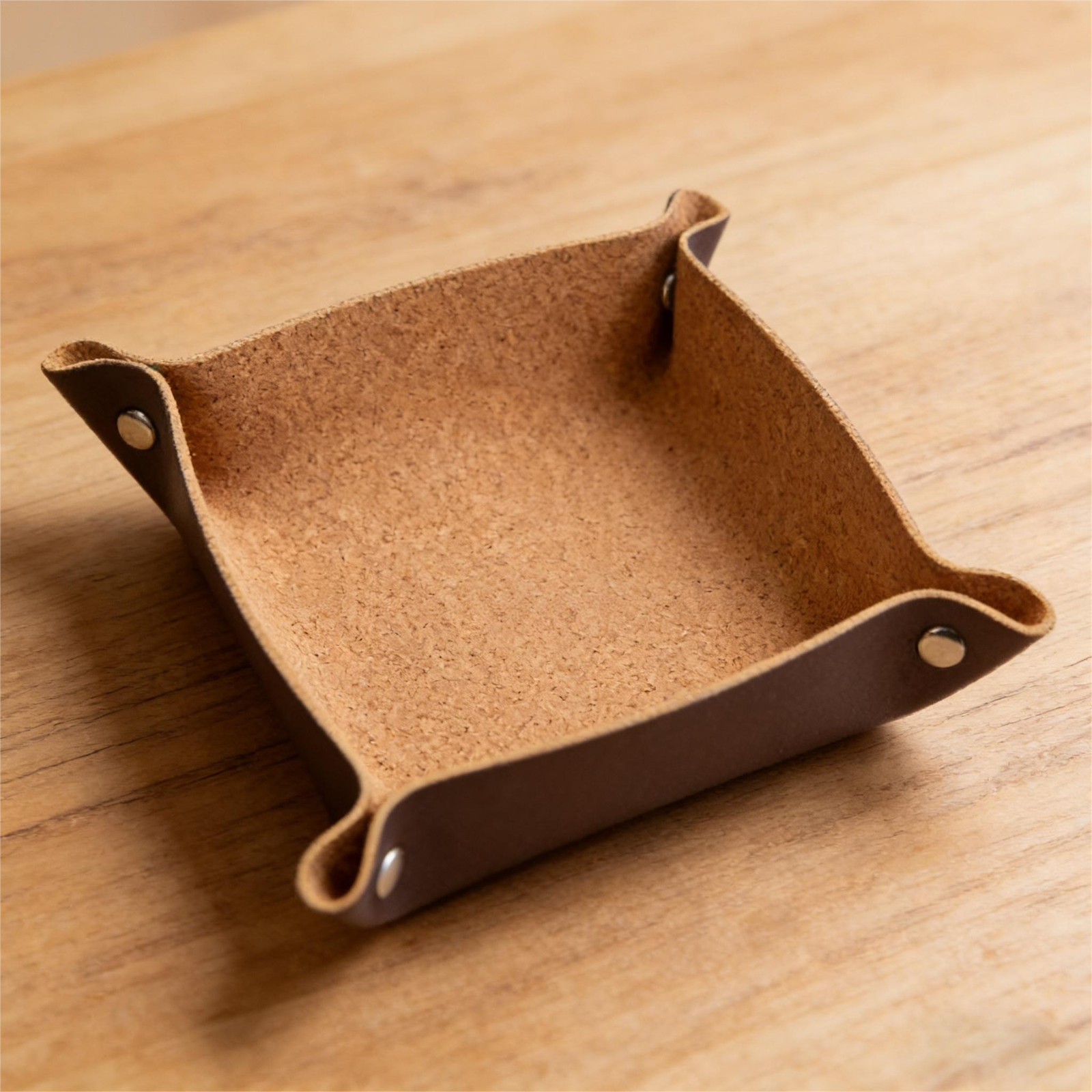corkovia cork leather storage tray
