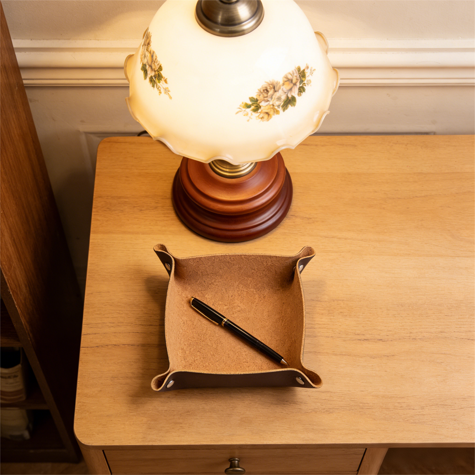 corkovia cork leather storage tray